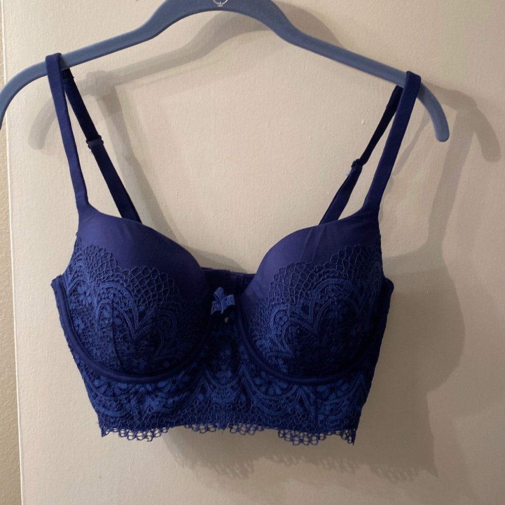 Like new Victorias Secret bra 34DD